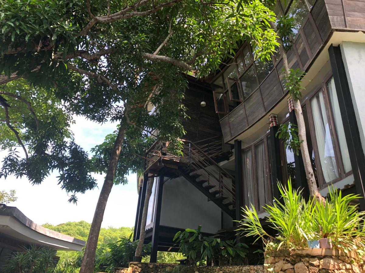 Bong Hostel Nusa Lembongan Luaran gambar